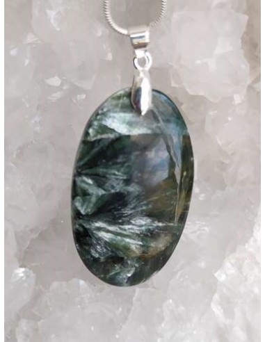 pendentif en pierre de séraphinite cabochon oval • Sister's Gemmes