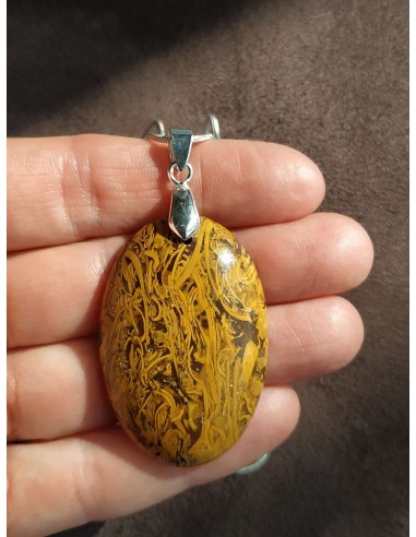 pendentif en jaspe éléphant • Sister's Gemmes