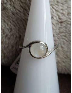 bague en argent en labradorite blanche ronde • Sister's Gemmes - bijouterie minérale 2