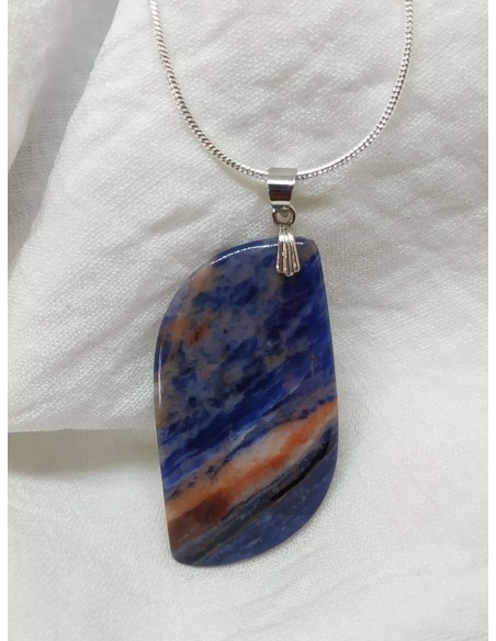Pendentif en Sodalite de La Bijouterie Minérale