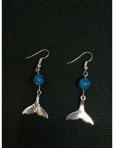 Boucles d'oreilles argentées queue de baleine perle en apatite