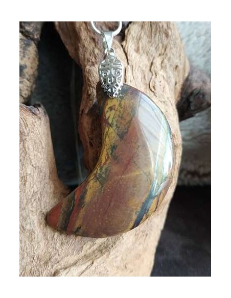 Pendentif oeil de fer en forme de lune par La Bijouterie Minérale