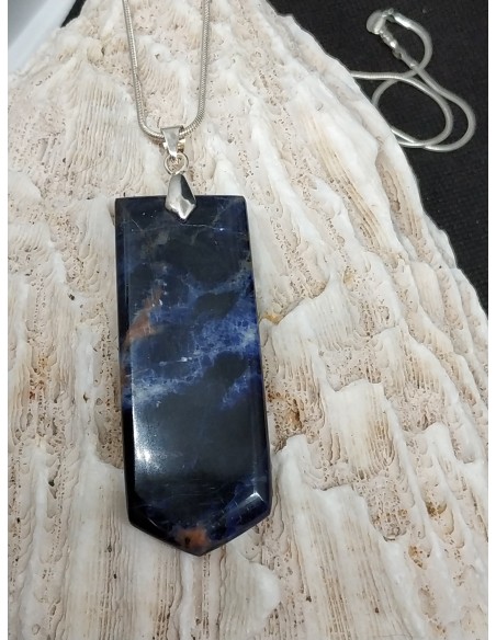 Pendentif en Sodalite de La Bijouterie Minérale