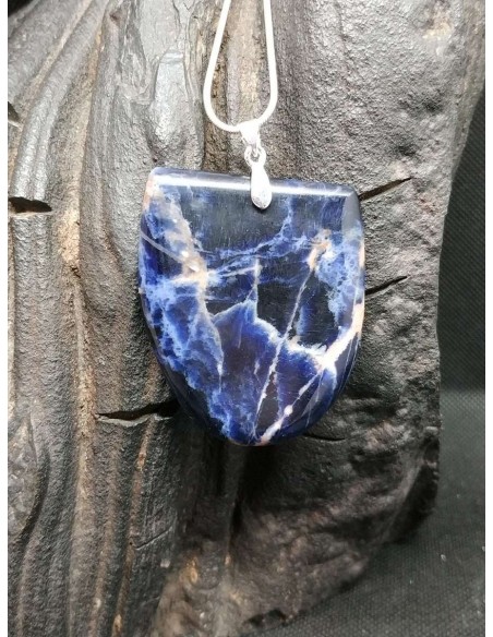 Pendentif en Sodalite de La Bijouterie Minérale