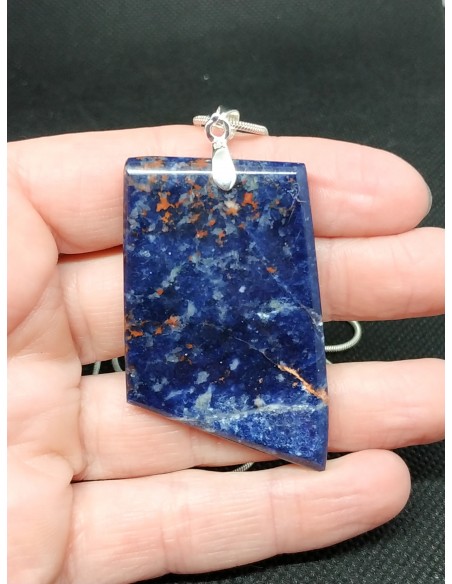 Pendentif en Sodalite de La Bijouterie Minérale