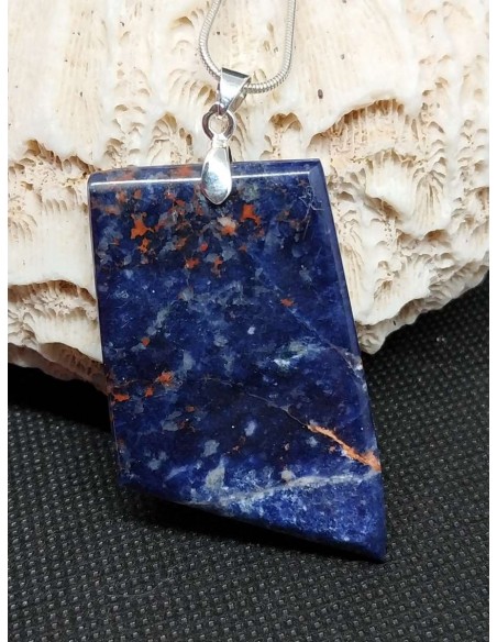 Pendentif en Sodalite de La Bijouterie Minérale