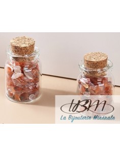 Bouteille de chips de pierres roulées Agate rouge par La Bijouterie Minérale