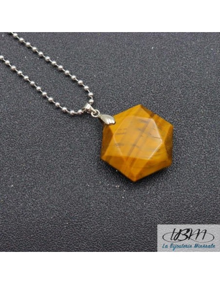 pendentif hexagonal de La Bijouterie Minerale en oeil de tigre