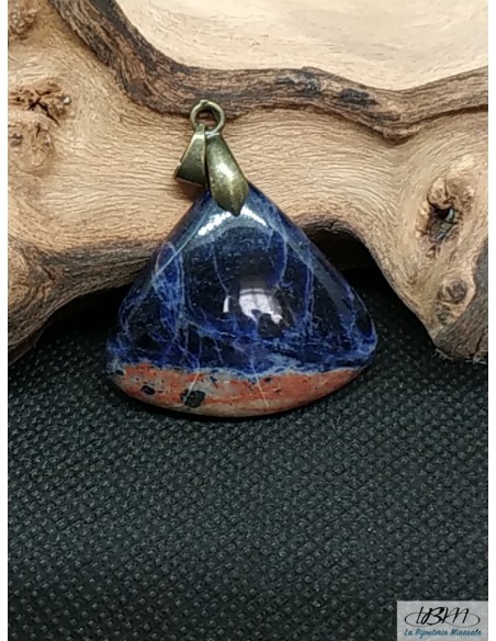 Pendentif en Sodalite indienne de 32*29mm par La Bijouterie Minérale