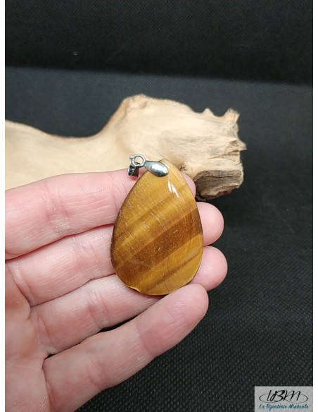 Pendentif en oeil de tigre forme ovale 26*40 mm de La Bijouterie Minérale