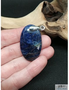 Pendentif en Sodalite du Congo par La Bijouterie Minérale