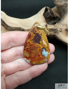 Grand pendentif en agate Crazy-lace naturelle forme triangulaire de La Bijouterie Minérale