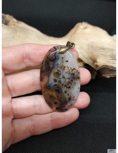 Pendentif en agate du Montana naturelle forme ovale de La Bijouterie Minérale