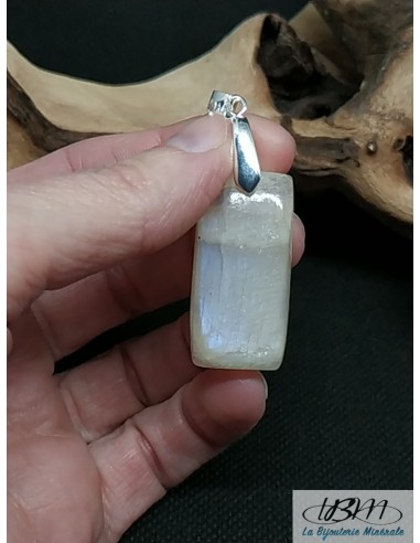 Pendentif de Bélomorite rectangle (sunstone) de  La Bijouterie Minérale