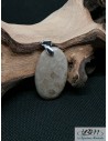 Pendentif en Corail fossile gris de 35.9 * 21 mm de forme ovale par La Bijouterie Minérale