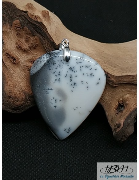 Pendentif Opale Dentritique forme goutte d'eau retournée de 47,4*38,2 mm par La Bijouterie Minérale
