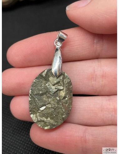 Pendentif en Pyrite de 24,1*18,2 mm finition druze forme ovale de La Bijouterie Minerale