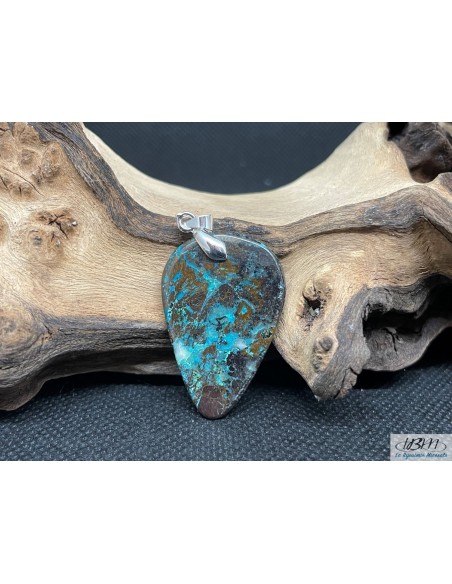 Pendentif en Azurite de 34,4*22,8 mm forme goutte d'eau inversée par La Bijouterie Minerale