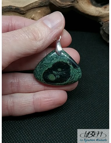 Pendentif jaspe Kambaba de 24,9*20,9 mm de La Bijouterie Minerale