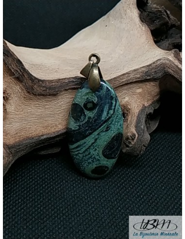 Pendentif jaspe Kimbaba de 39,1*21,6 mm de forme ovale de La Bijouterie Minerale