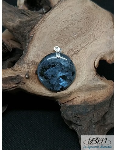 Pendentif en Larvikite de forme ronde de 25.7 mm par La Bijouterie Minerale