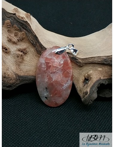 Pendentif en Sunstone (Héliolite ou Pierre de soleil) de 43 * 26.1 mm de forme ovale de La Bijouterie Minerale