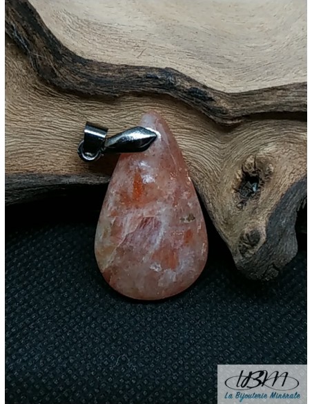 Pendentif en Sunstone (Héliolite ou Pierre de soleil) de 33.6 * 20.1mm de forme goutte d'eau par La Bijouterie Minerale