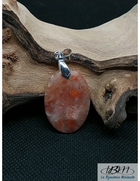 Pendentif en Sunstone (Héliolite ou Pierre de soleil) de 31.8 * 22 mm de forme ovale de La Bijouterie Minerale