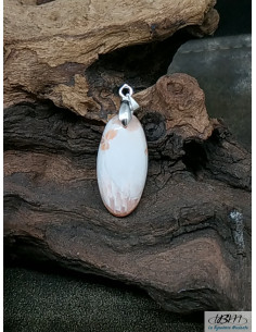 Pendentif en Scolécite de 13.4 * 27.7 mm de forme ovale de La Bijouterie Minérale 2