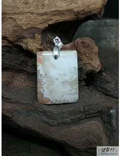 Pendentif en Scolécite de 21.5 * 28.1 mm de forme rectangulaire par La Bijouterie Minerale 2
