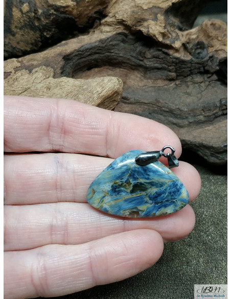 Pendentif en Pietersite de 31,1 * 20.5 mm en forme triangulaire par La Bijouterie Minérale