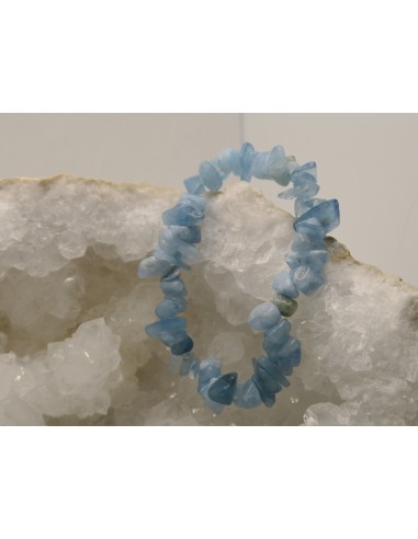 Bracelet baroque en chips d'Aigue Marine • La Bijouterie Minérale
