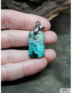 Pendentif de Chrysocolle Malachite de 24.8 * 14.4 mm de forme rectangulaire de La Bijouterie Minérale