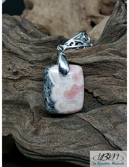 Pendentif en Rhodocrosite de 20.4 * 16.6 mm de forme rectangle de La Bijouterie Minérale