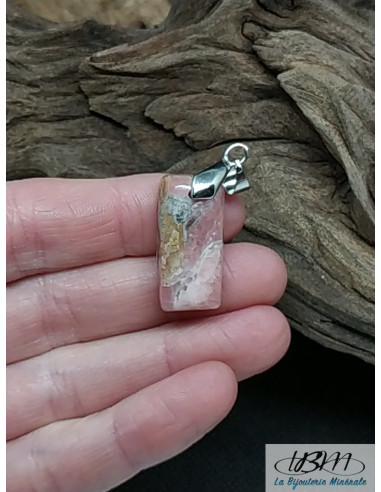 Pendentif en Rhodocrosite de 23.5 * 12 mm de forme rectangle de La Bijouterie Minérale