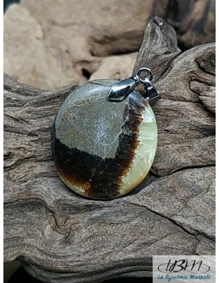 Pendentif en Septaria de 32.3 * 28.2 mm de forme ovale de La Bijouterie Minérale