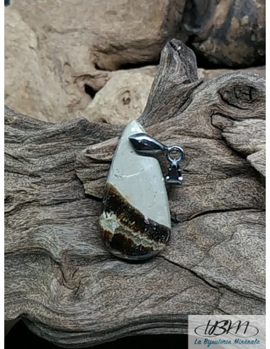Pendentif en Septaria de 33.2 * 17.1 mm en forme de goutte d'eau par La Bijouterie Minérale
