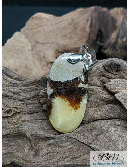 Pendentif en Septaria de 49 * 30.3 mm en forme ovale par La Bijouterie Minérale