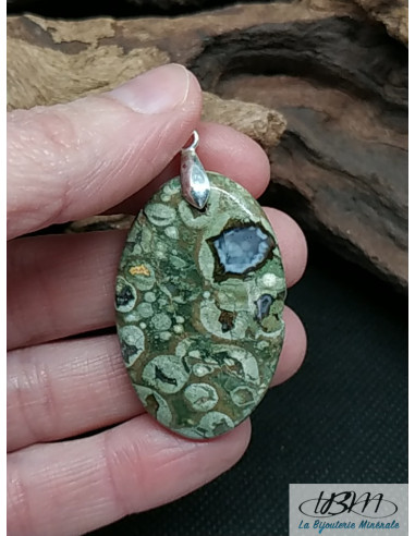 Pendentif en Rhyolite (Que Sera) de 39.7 * 25.2 mm de La Bijouterie Minérale