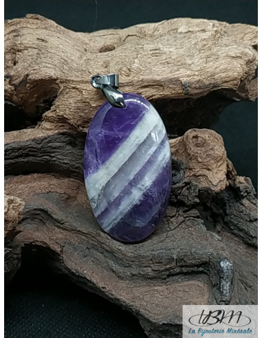 Pendentif en améthyste chevron de 44.6 * 25.9 mm de forme ovale de La Bijouterie Minerale
