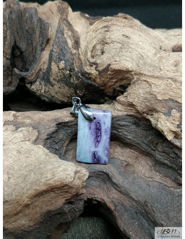 Pendentif en kämmerérite naturelle de 22 * 13.1 mm forme rectangle par La Bijouterie Minérale