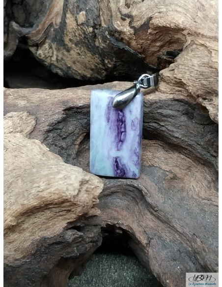 Pendentif en kämmerérite naturelle de 22 * 13.1 mm forme rectangle par La Bijouterie Minérale