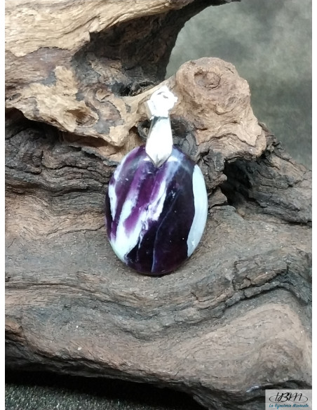 Pendentif en kämmerérite naturelle de 23 * 17.6 mm de forme ovale de La Bijouterie Minérale