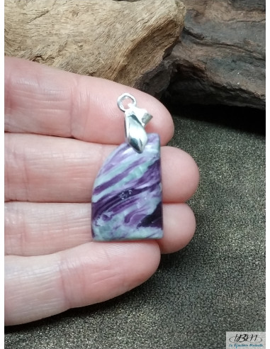 Pendentif en kämmerérite naturelle de 24 * 16.1 mm de La Bijouterie Minerale