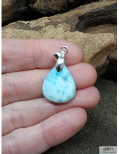 Pendentif de Larimar de 19.2 * 15.7 mm de forme triangulaire de La Bijouterie Minérale