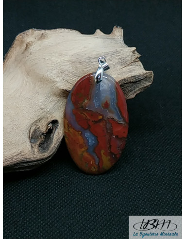 Pendentif d'Héliotrope (Pierre de sang) de 51 * 30mm de forme ovale de La Bijouterie Minérale
