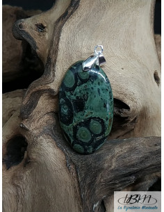 Pendentif jaspe Kambaba de 42.9 * 25.4 mm de forme ovale de La Bijouterie Minerale 2