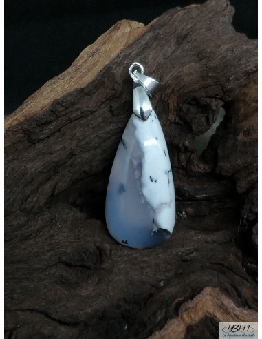 Pendentif d'Opale Dentritique forme de goutte d'eau de 35.6 * 17 mm de La Bijouterie Minérale