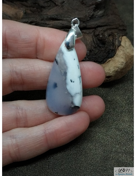Pendentif d'Opale Dentritique forme de goutte d'eau de 35.6 * 17 mm de La Bijouterie Minérale