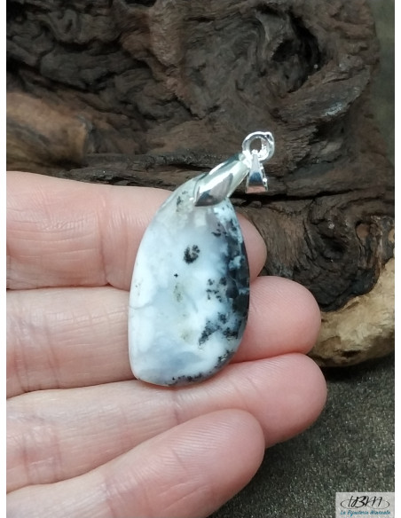 Pendentif d'Opale Dentritique de 29.6 * 16.7 mm de La Bijouterie Minérale